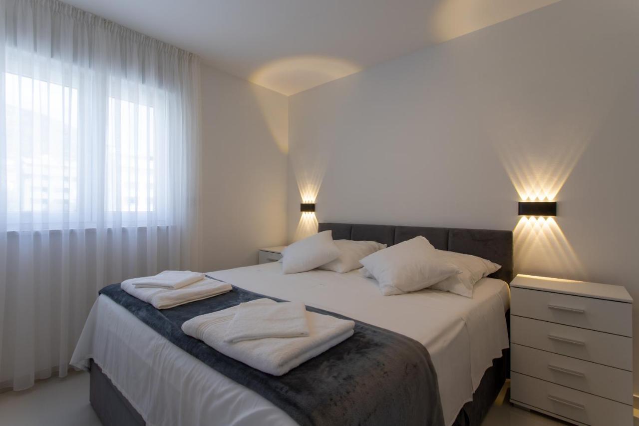 Luxury Apartment Magdalena Traù Esterno foto