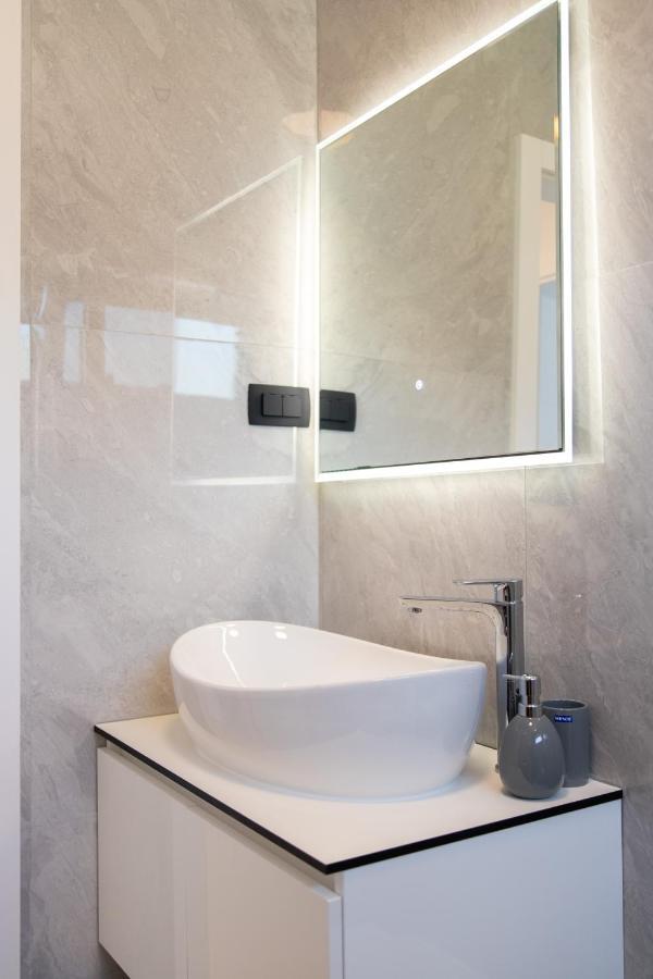 Luxury Apartment Magdalena Traù Esterno foto